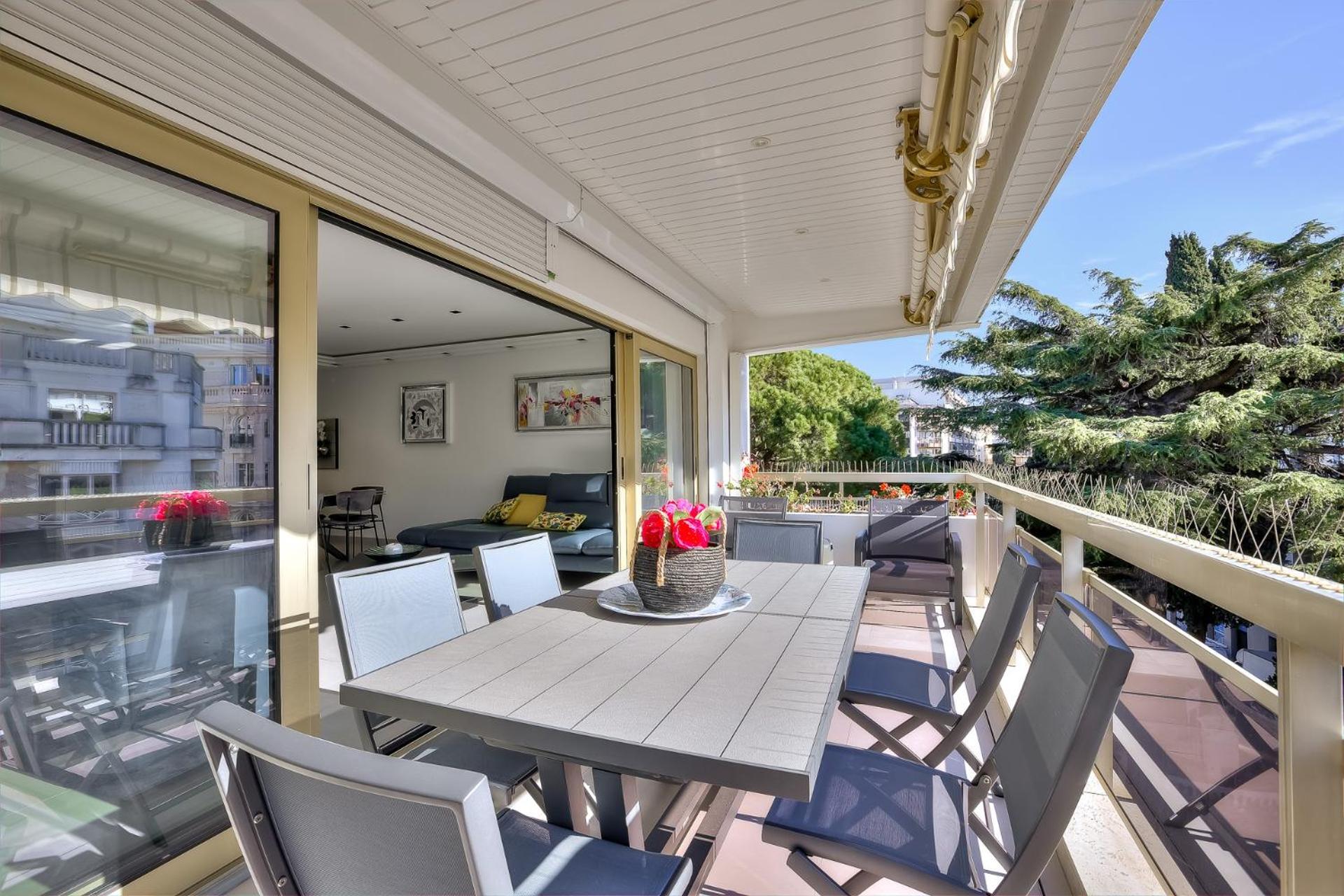 Luxury 4 Stars Croisette Apartment